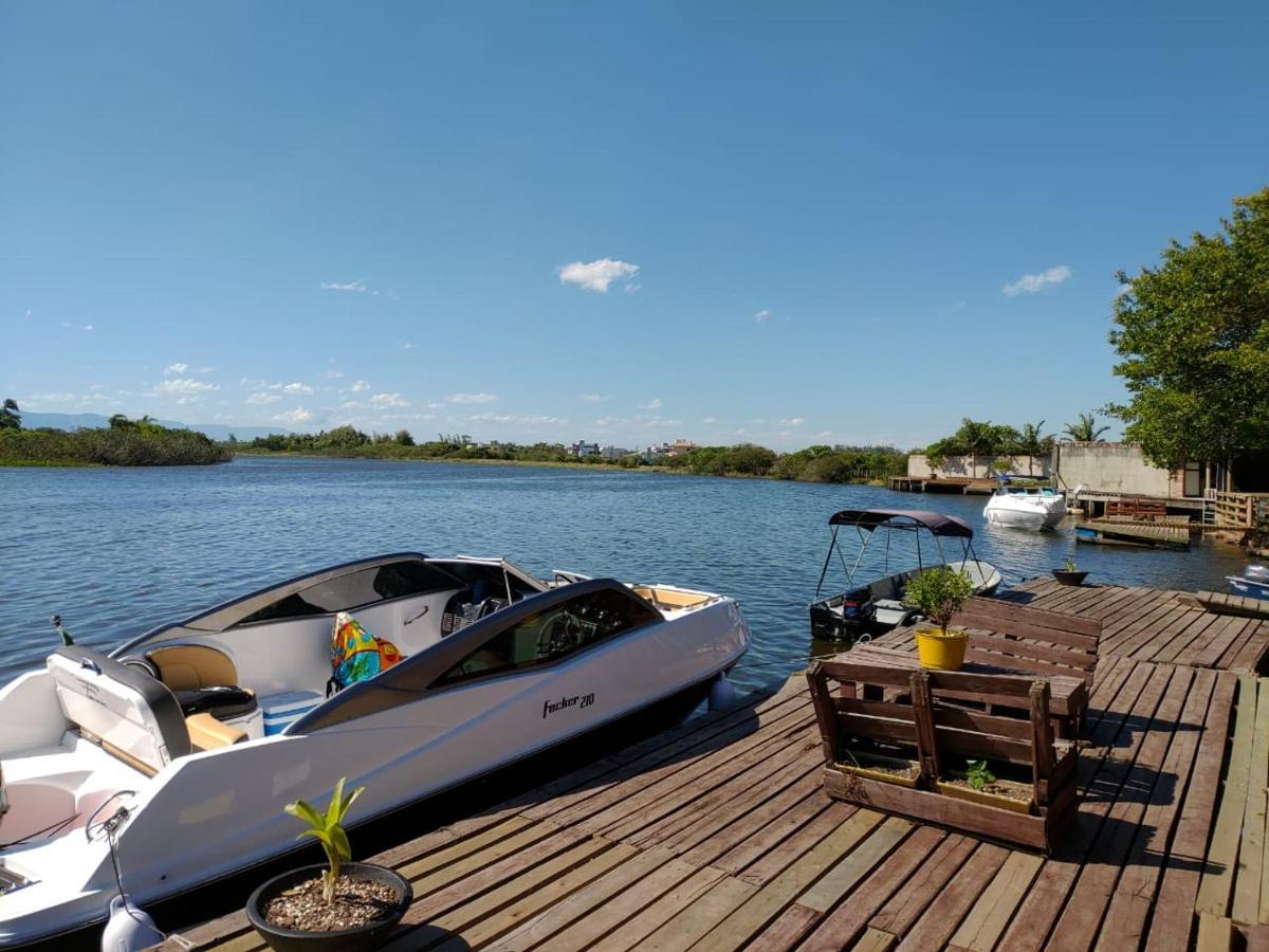Casa De 2 Quartos Com 2 Ares-Condicionados Em Torres-Rs - Na Mais Bela Praia Gaucha - Cozinha - Banheiro - Tv Smart 32 E Wi-Fi - Estacionamento - Anfitria Superhost No Bnb Villa Bagian luar foto