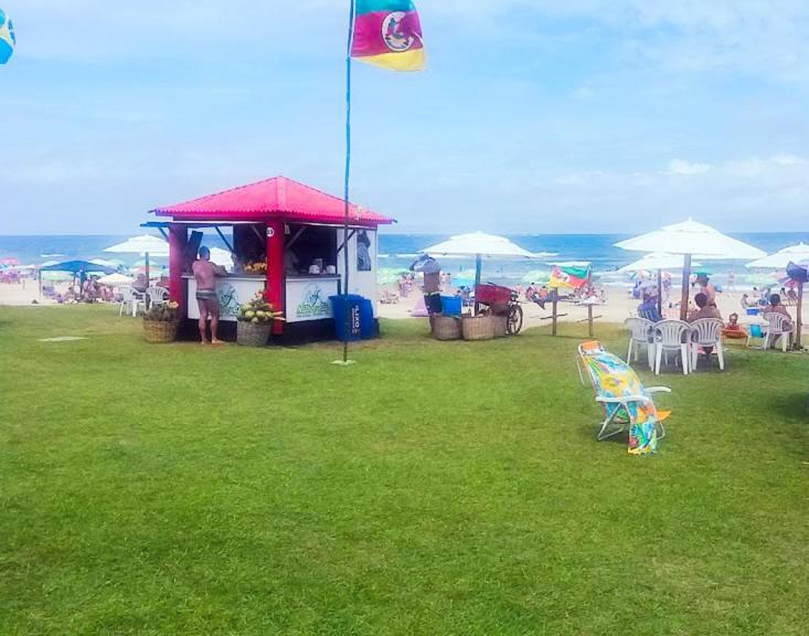 Casa De 2 Quartos Com 2 Ares-Condicionados Em Torres-Rs - Na Mais Bela Praia Gaucha - Cozinha - Banheiro - Tv Smart 32 E Wi-Fi - Estacionamento - Anfitria Superhost No Bnb Villa Bagian luar foto
