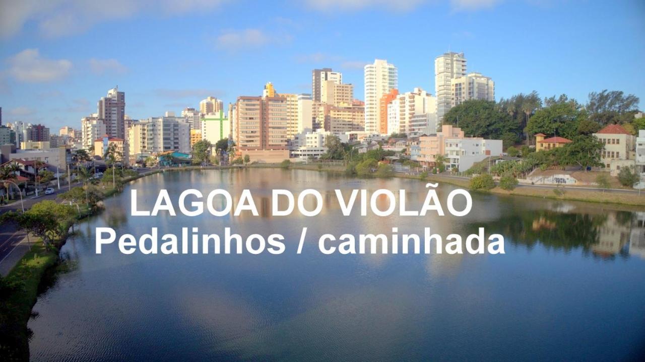 Casa De 2 Quartos Com 2 Ares-Condicionados Em Torres-Rs - Na Mais Bela Praia Gaucha - Cozinha - Banheiro - Tv Smart 32 E Wi-Fi - Estacionamento - Anfitria Superhost No Bnb Villa Bagian luar foto
