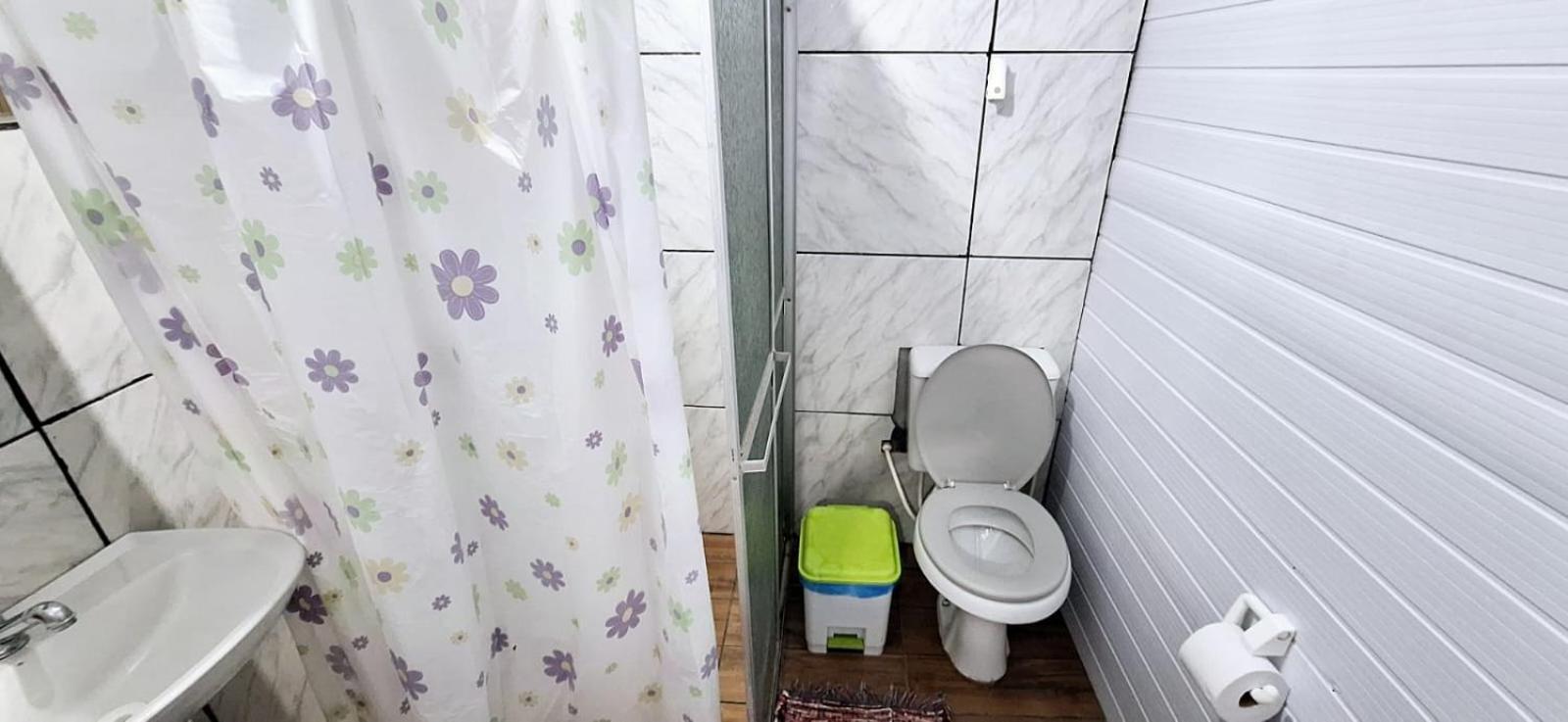 Casa De 2 Quartos Com 2 Ares-Condicionados Em Torres-Rs - Na Mais Bela Praia Gaucha - Cozinha - Banheiro - Tv Smart 32 E Wi-Fi - Estacionamento - Anfitria Superhost No Bnb Villa Bagian luar foto
