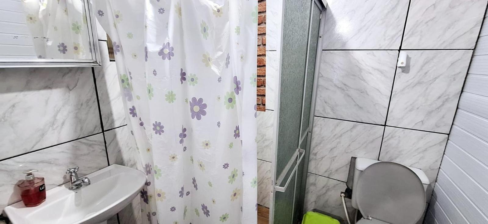 Casa De 2 Quartos Com 2 Ares-Condicionados Em Torres-Rs - Na Mais Bela Praia Gaucha - Cozinha - Banheiro - Tv Smart 32 E Wi-Fi - Estacionamento - Anfitria Superhost No Bnb Villa Bagian luar foto